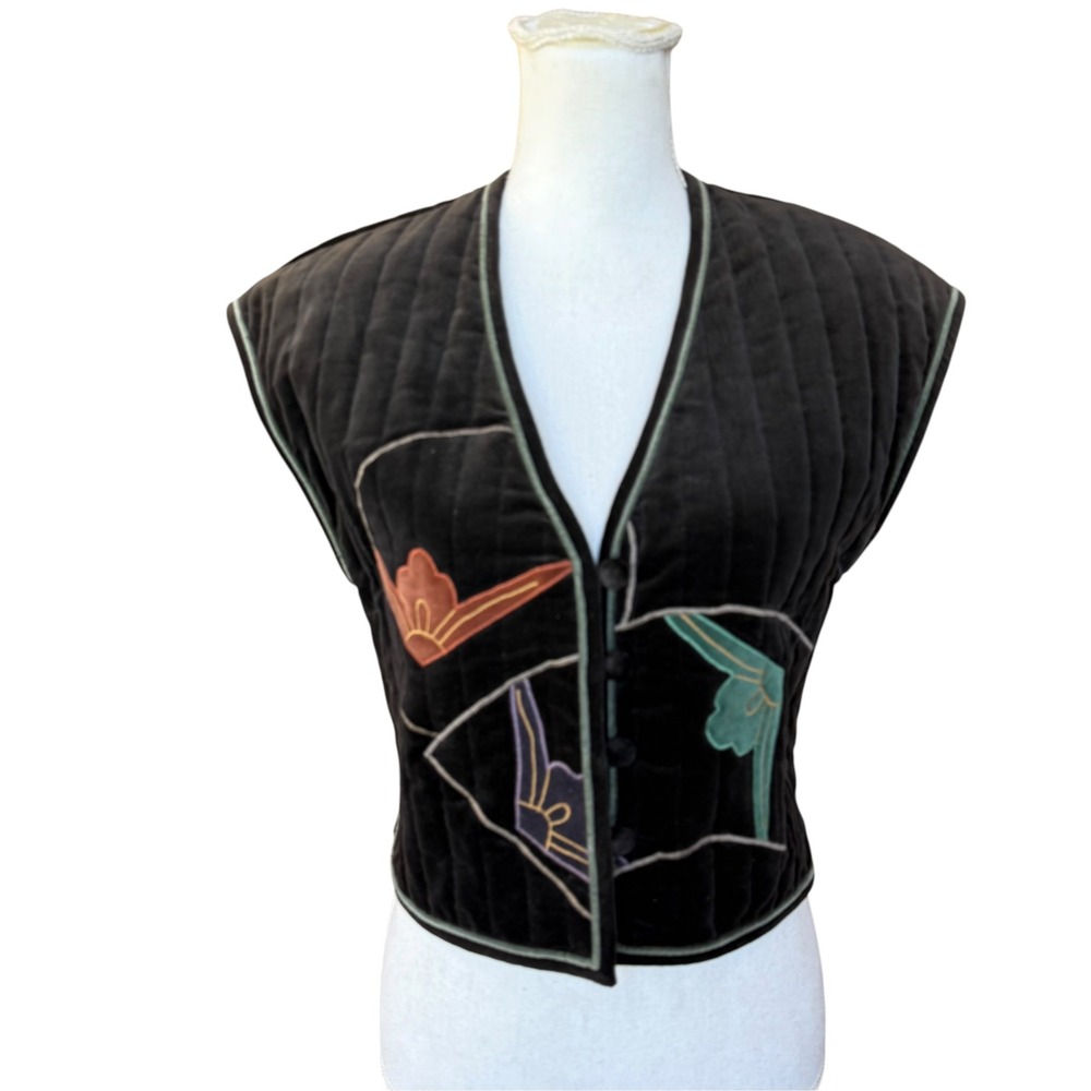 White Duck San Francisco Vintage Quilted Velvet Vest Black Embroidered Size 8